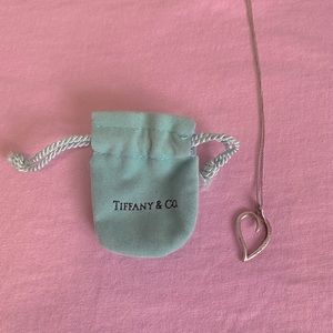 Authentic Tiffany and Co 925 Leaf Pendant Necklace